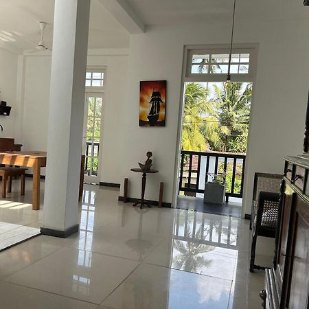 White House & Sea Food Restaurant Hikkaduwa Exterior foto